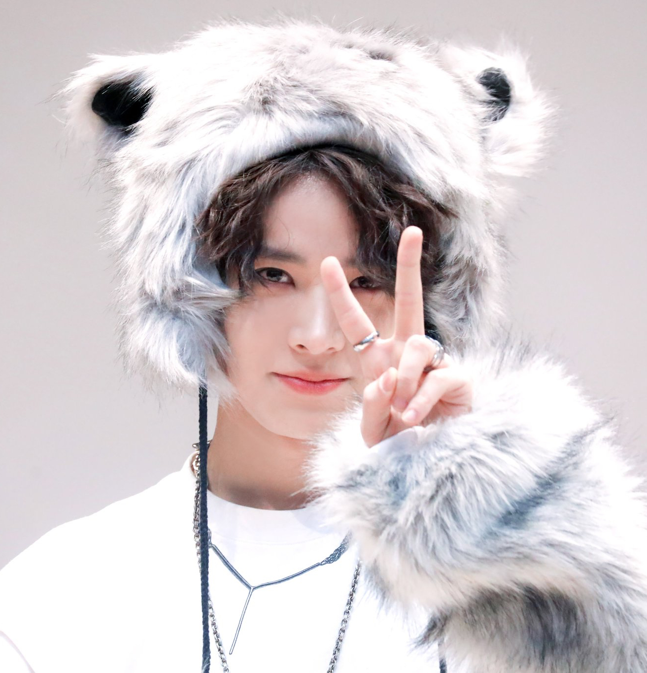 Foto terbaru Heeseung (ENHYPEN)