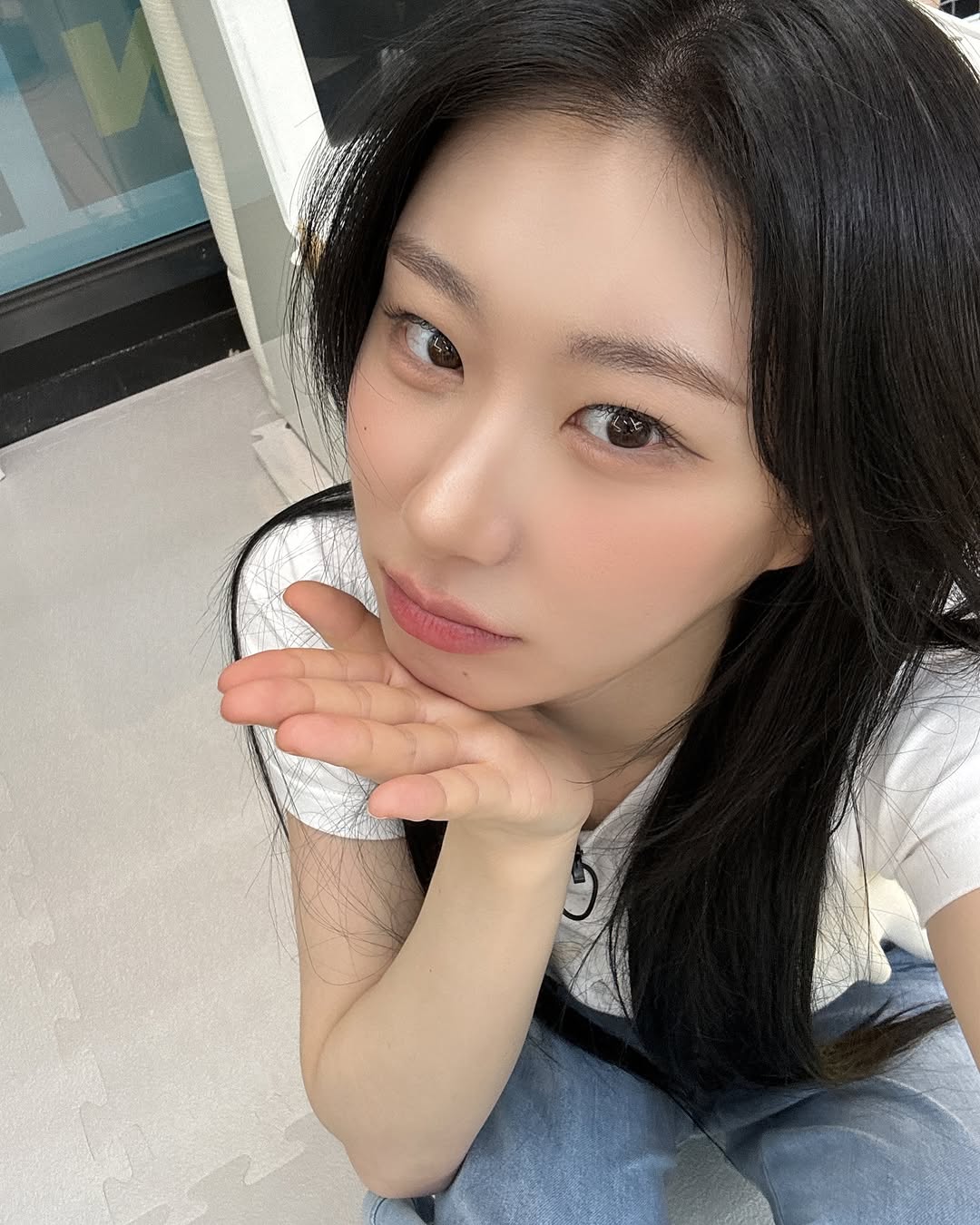 Recent activity shot of Chaeryeong (ITZY)