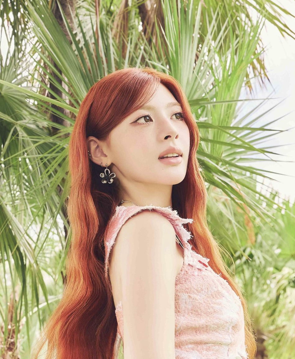 Latest photo of Seeun (STAYC)