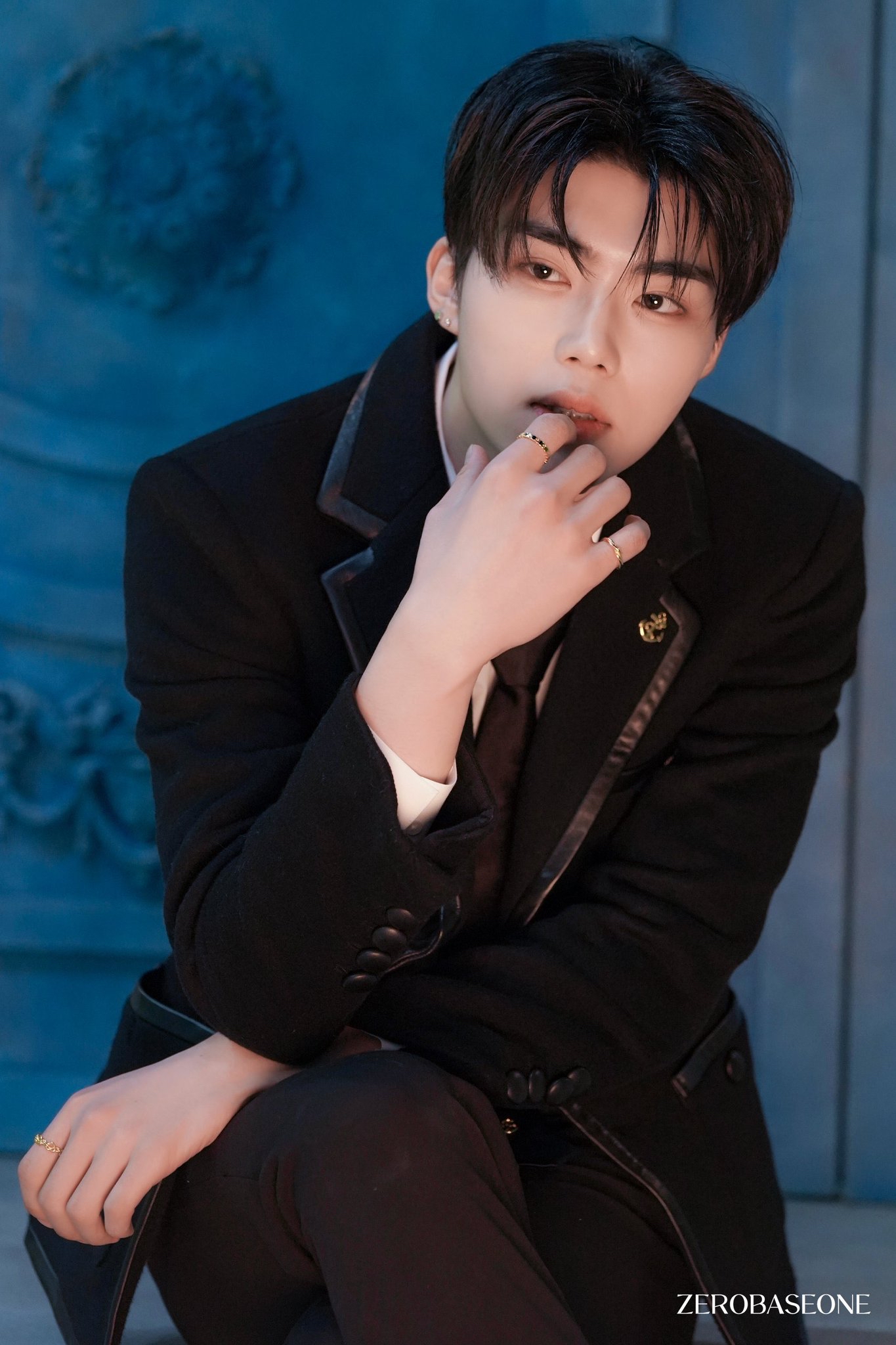 Behind-the-scenes cut of Park Gunwook (ZEROBASEONE)