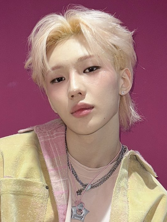 千晙赩 (TNX)的最新照片