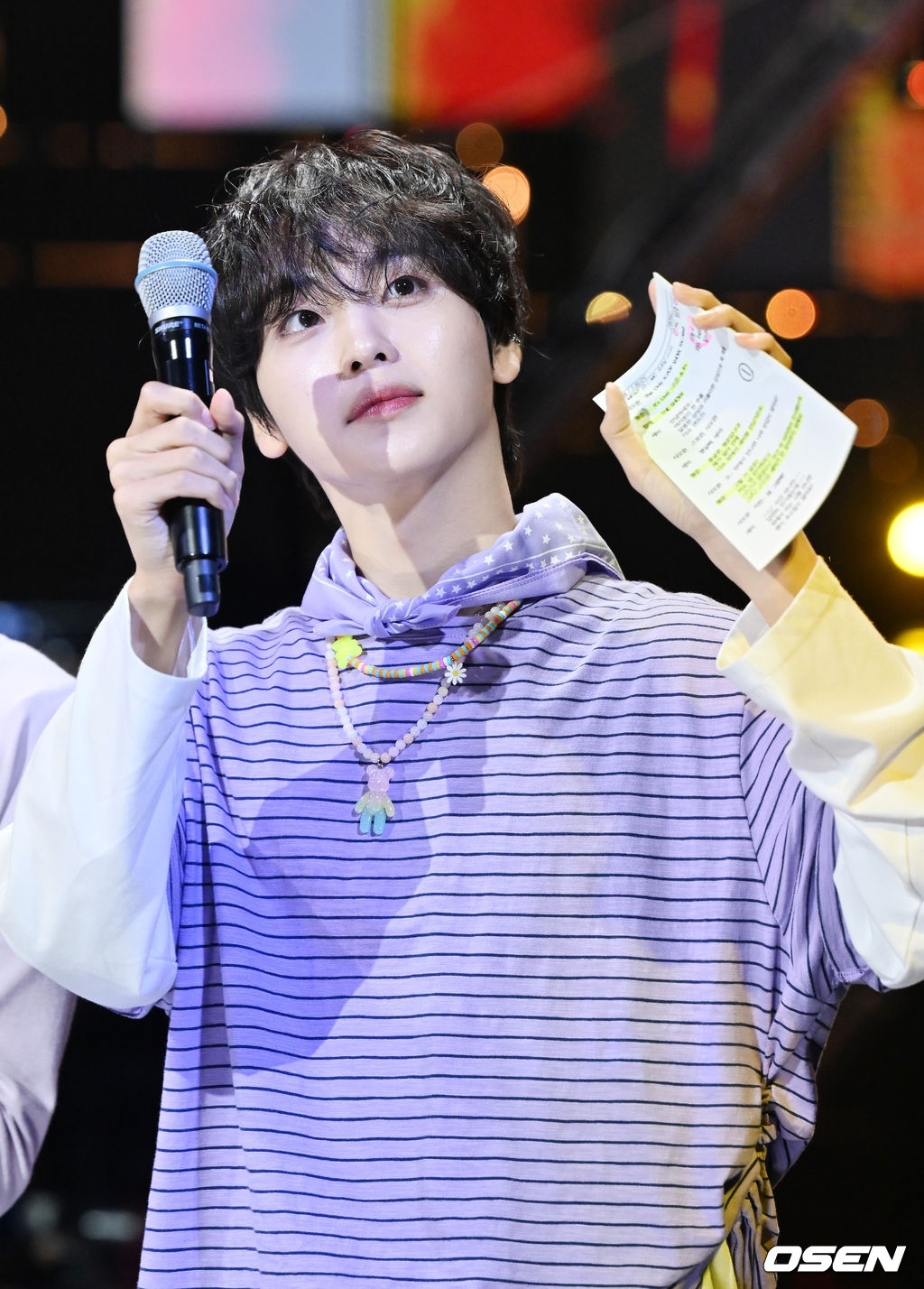 Recent activity shot of Hyeongjun (CRAVITY)
