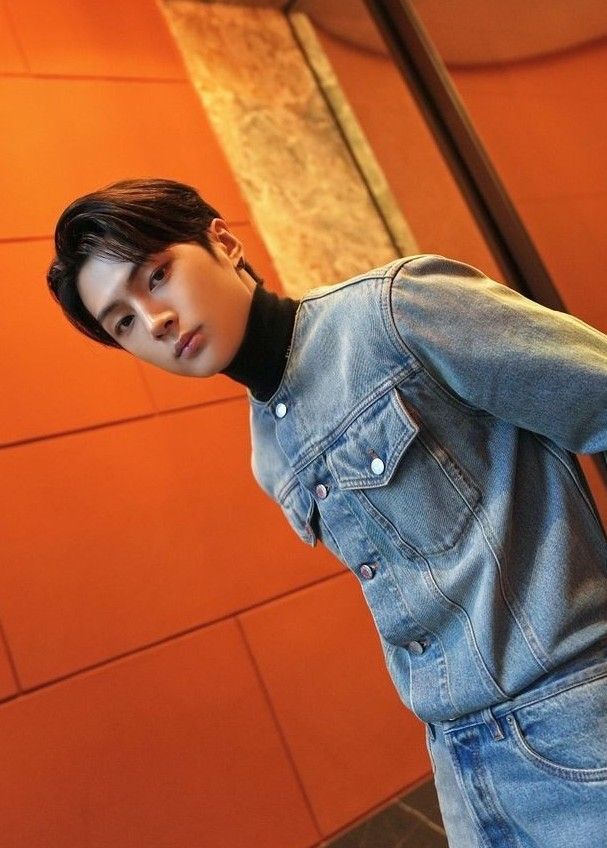 Recent activity shot of Jay (ENHYPEN)