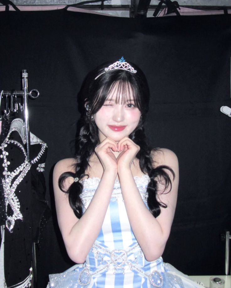 Recent activity shot of Gaeul (IVE)