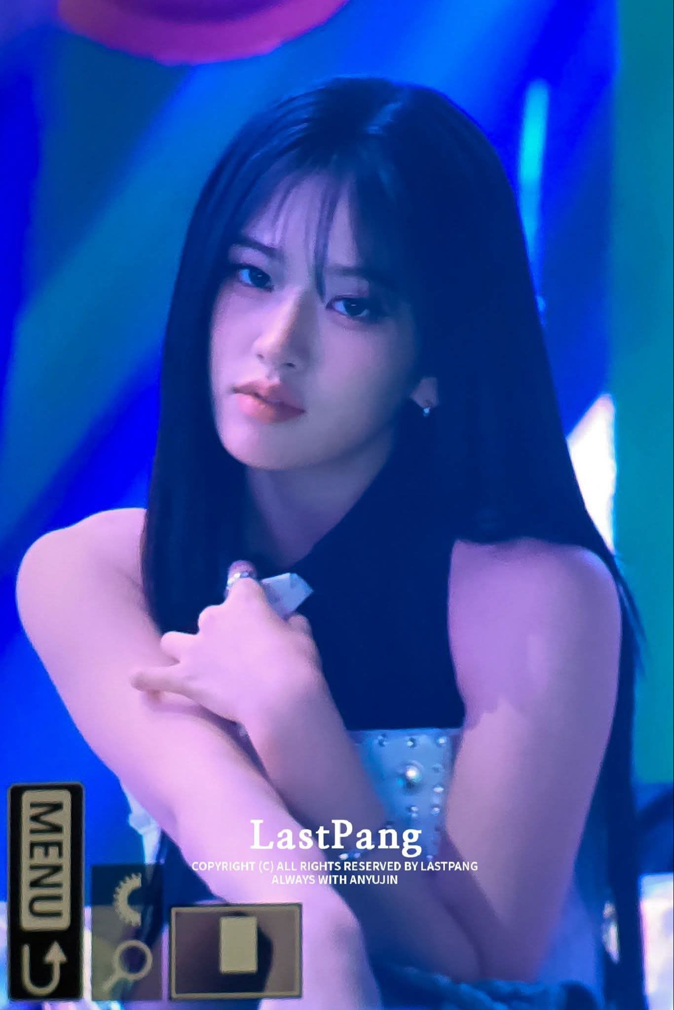 안유진 (IVE) 최근 활동샷