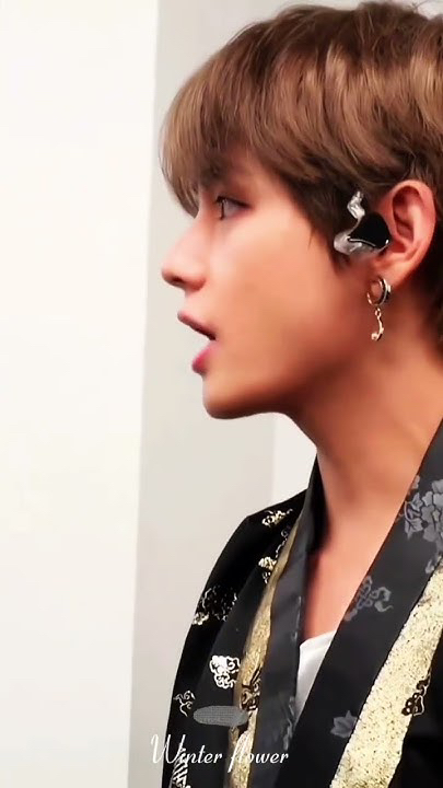 A moment captured by V (BTS)'s fan