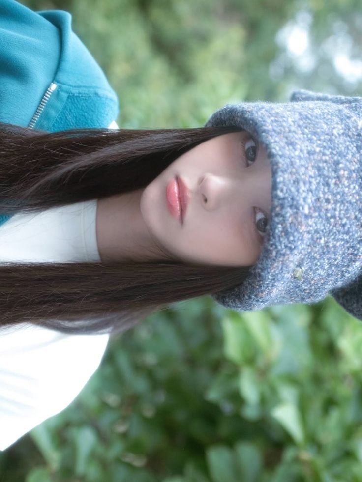 Latest photo of ILLIT