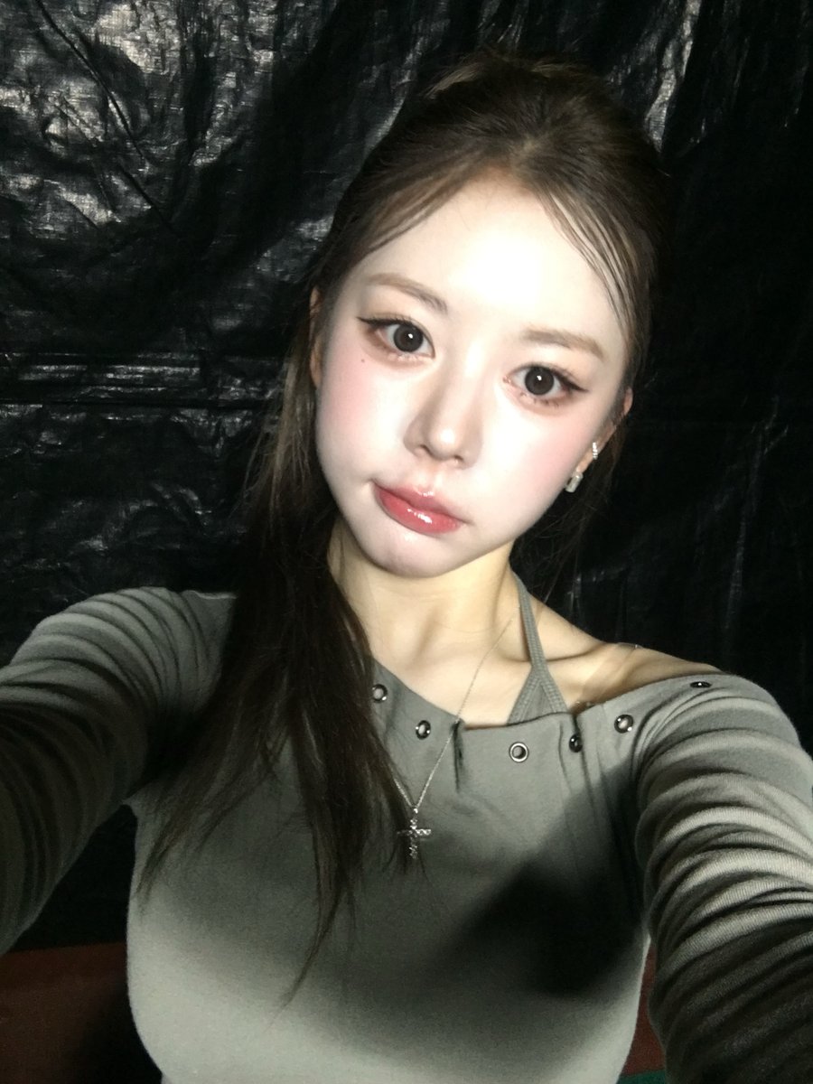 Latest photo of tripleS