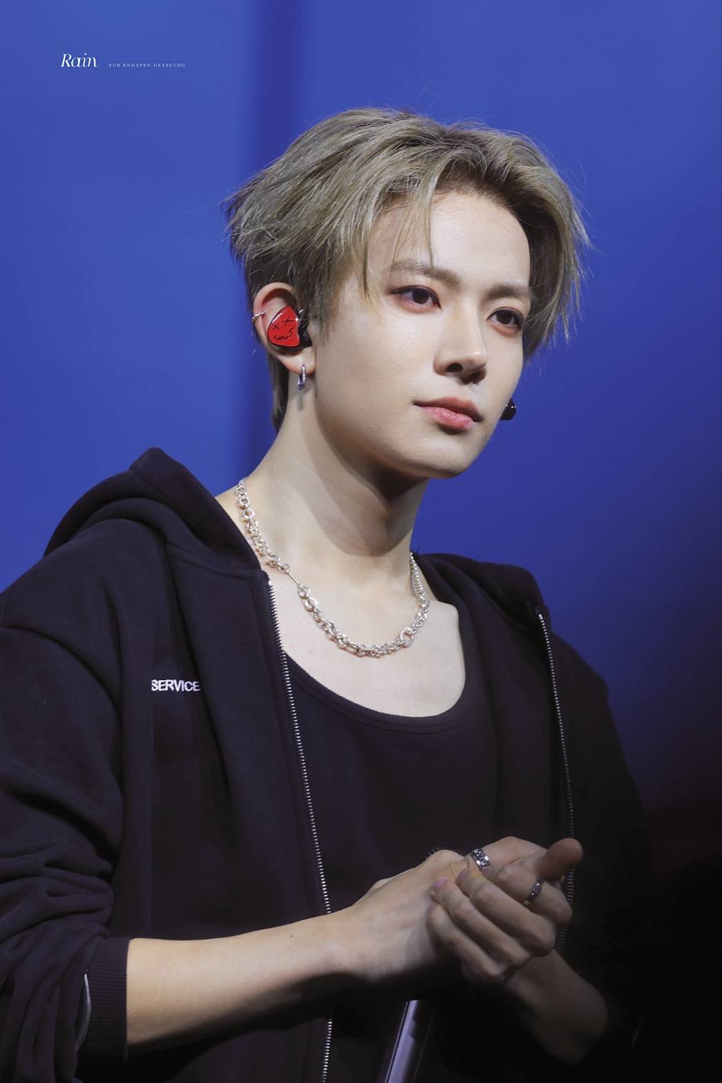 Foto aktivitas terbaru Heeseung (ENHYPEN)