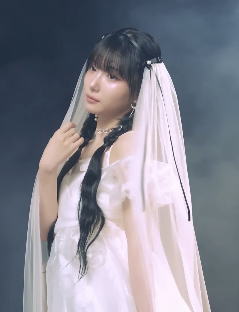 Foto terbaru Seo Youngeun (Kep1er)