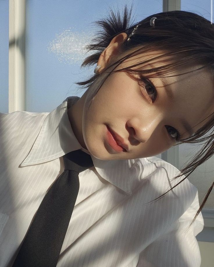 Behind-the-scenes cut of Jeongyeon (TWICE)