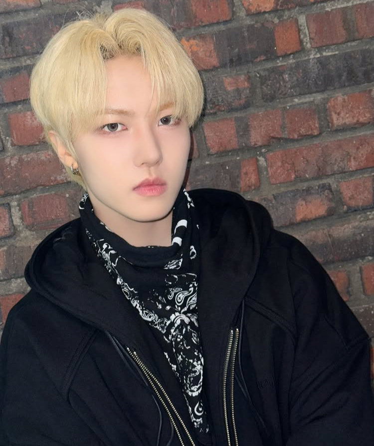 Recent activity shot of Junghoon (Xikers)