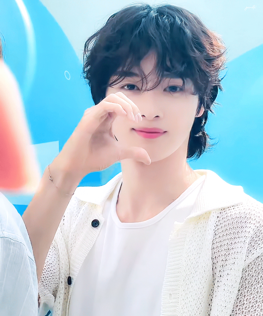 Behind-the-scenes cut of Sungchan (RIIZE)