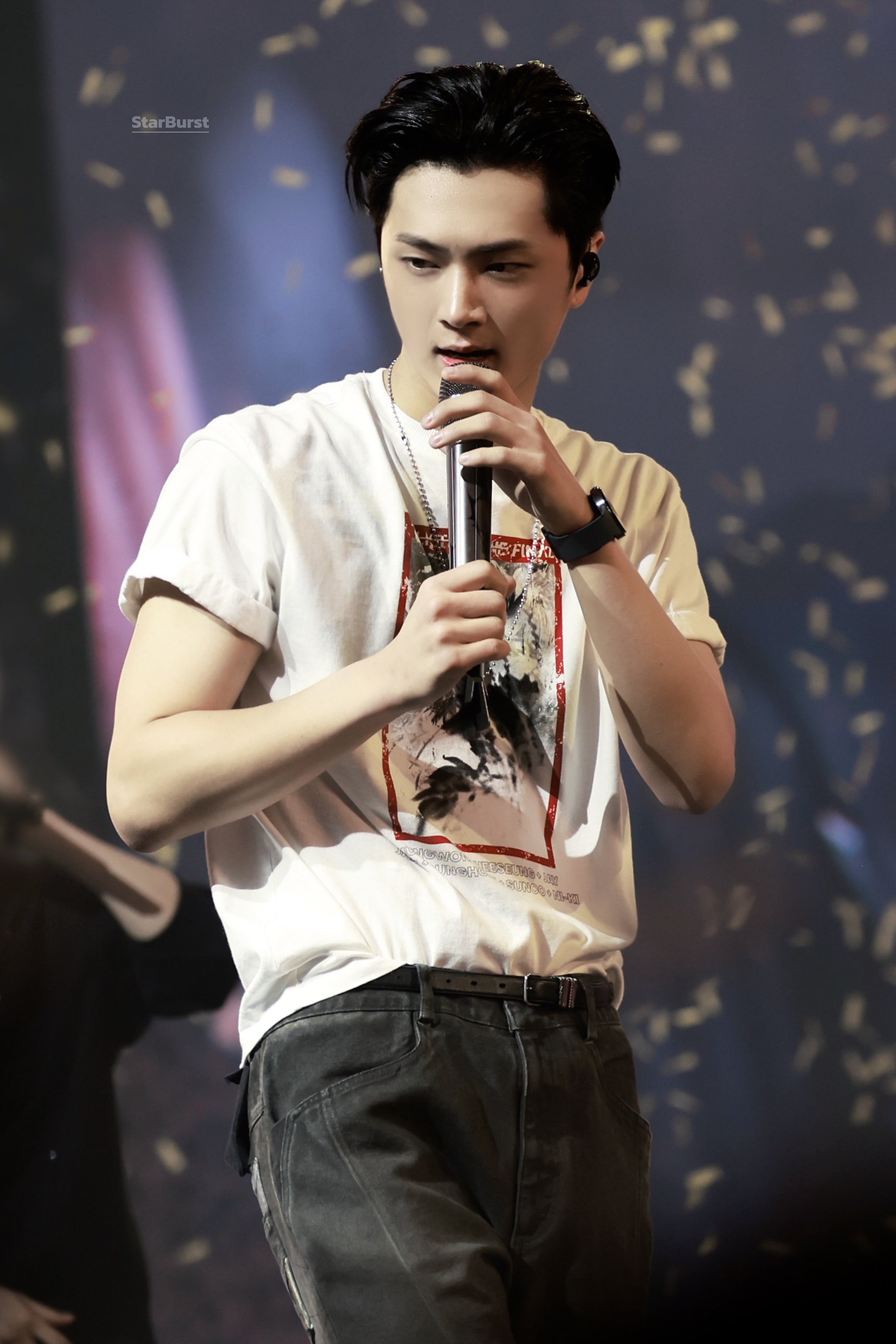 Recent activity shot of Jay (ENHYPEN)