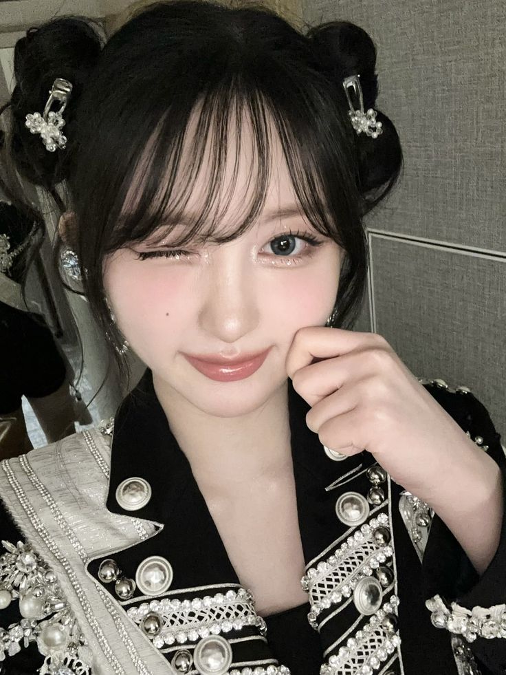 Behind-the-scenes cut of Gaeul (IVE)