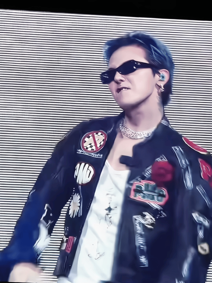 Latest photo of G-DRAGON (BIGBANG)