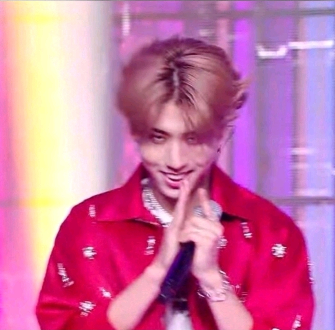 Behind-the-scenes cut of HAN (Stray Kids)