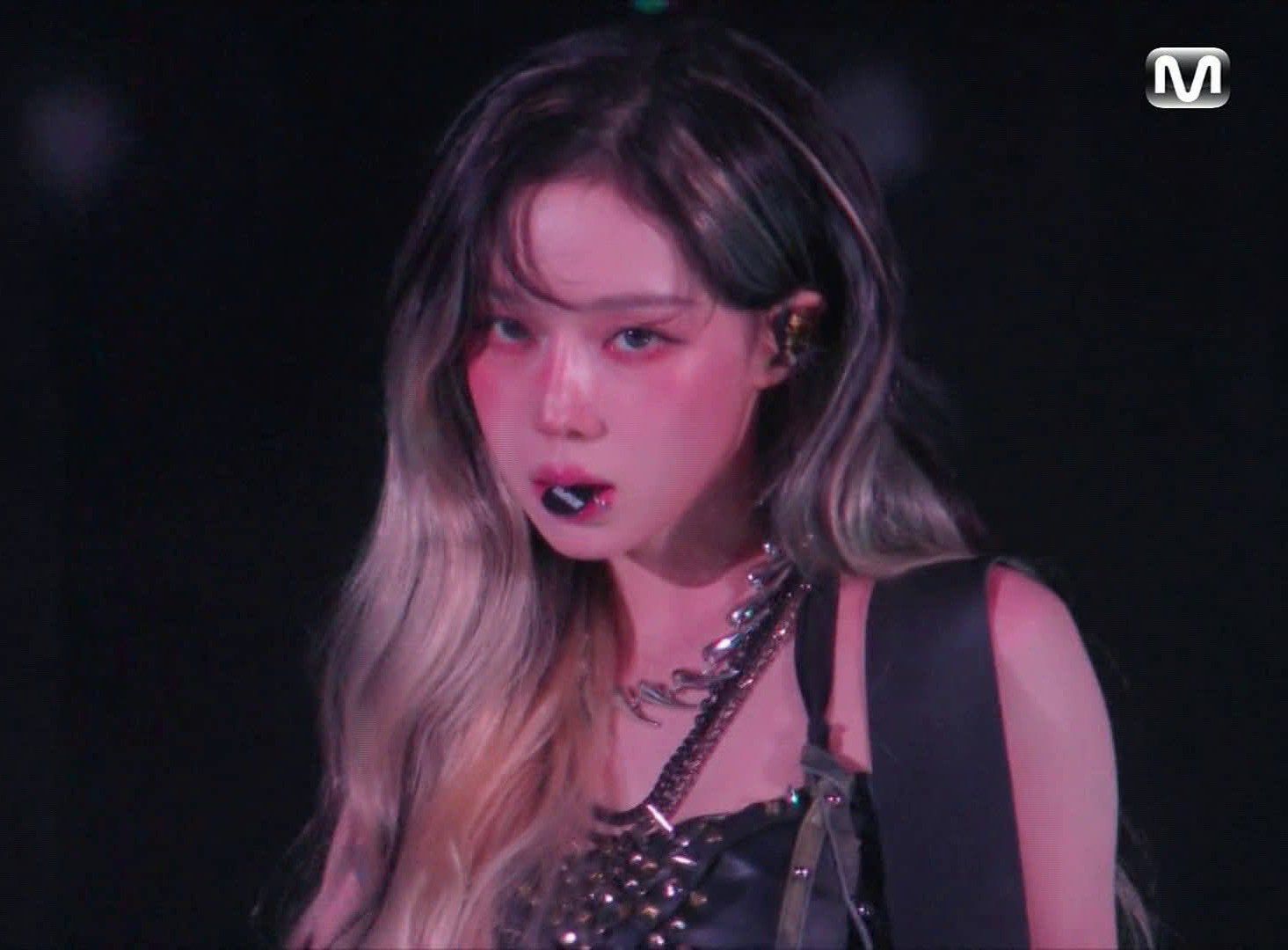 Winter (aespa)的最新照片