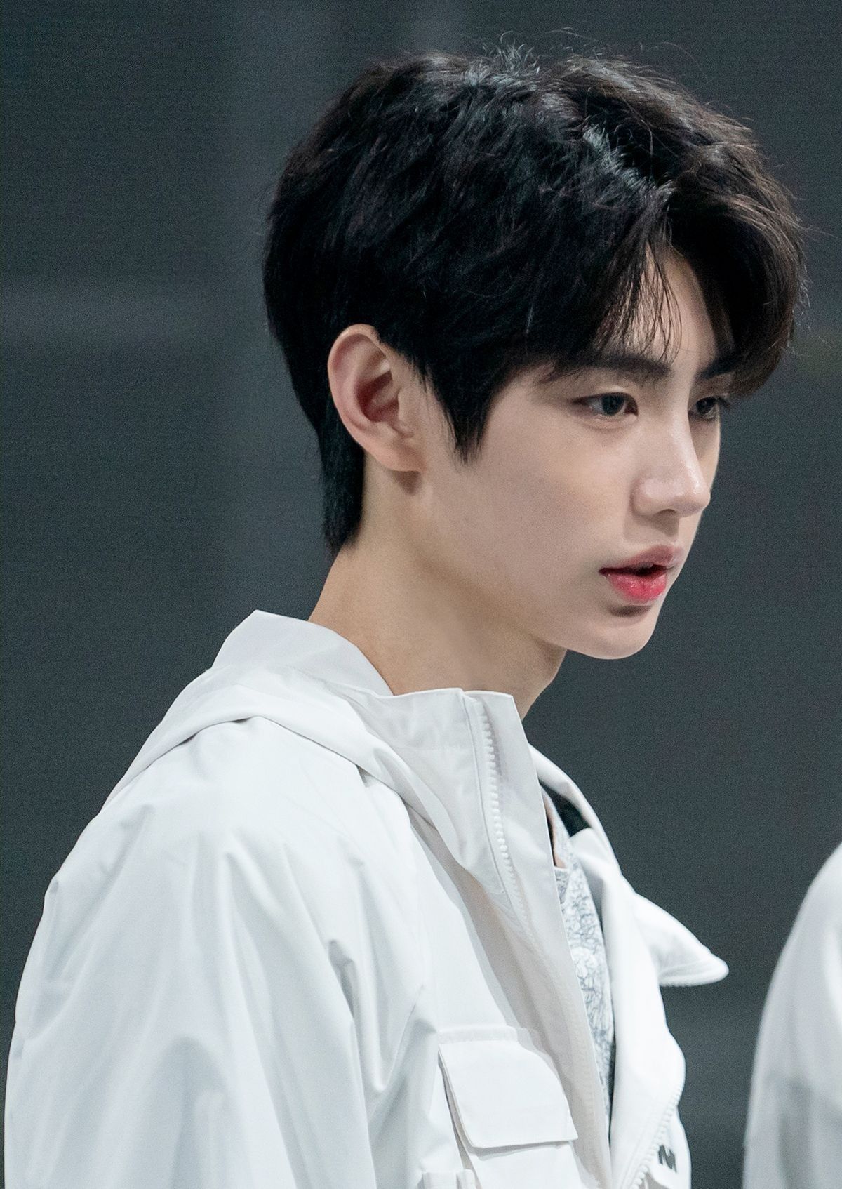 Foto terbaru Sunghoon (ENHYPEN)