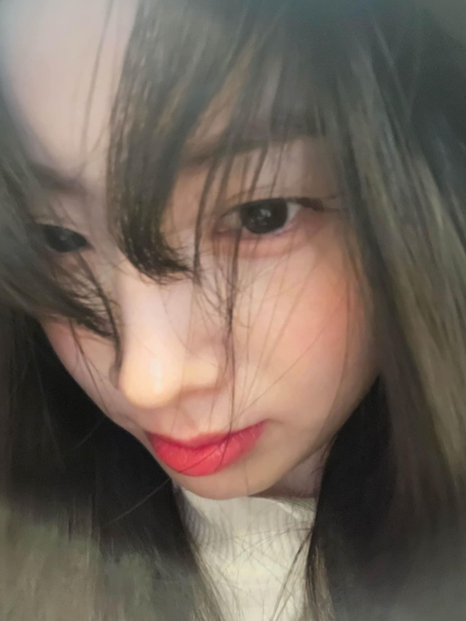 Behind-the-scenes cut of Dahyun (TWICE)