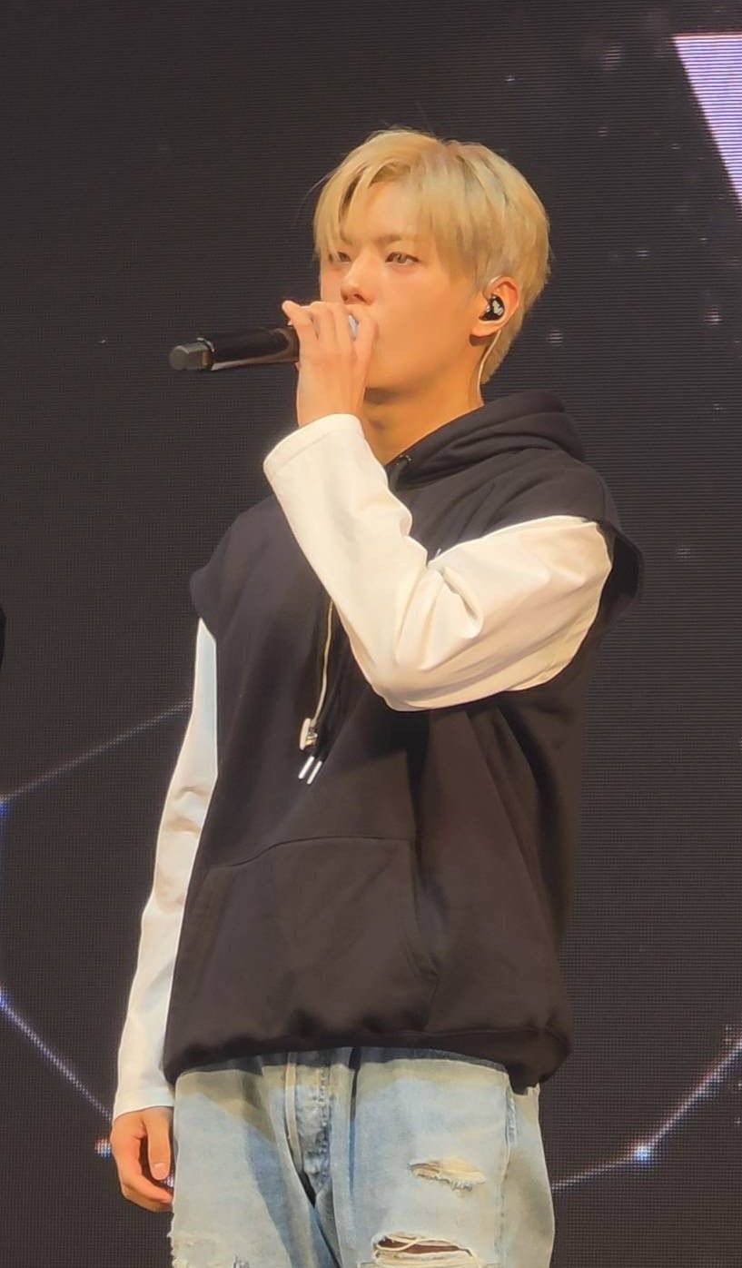 Recent activity shot of LEEJEONG (WHIB)