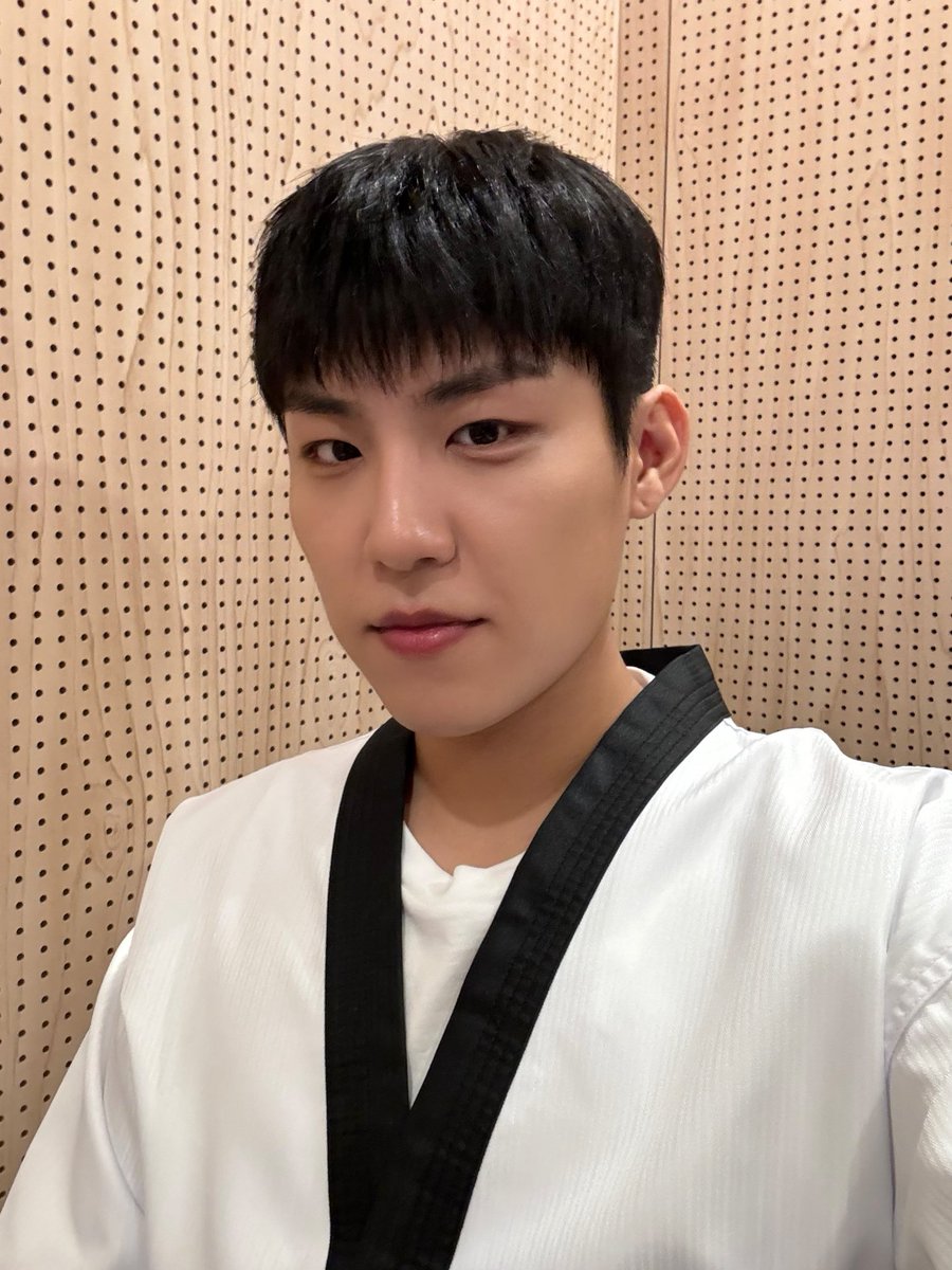 A moment captured by AB6IX's fan