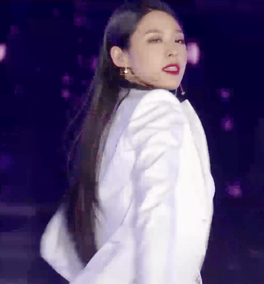 A moment captured by Seolhyun (AOA)'s fan