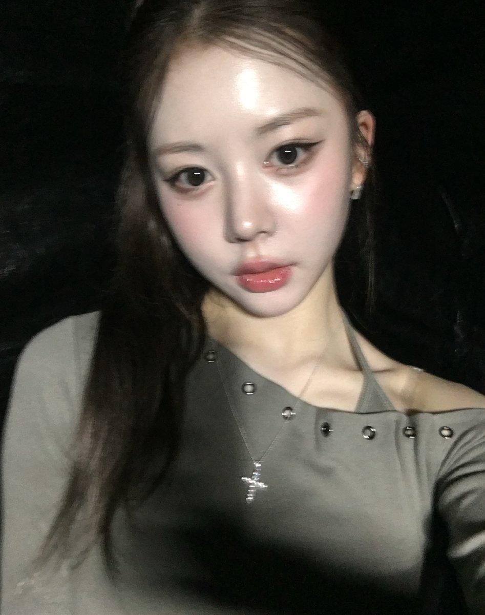 Latest photo of tripleS