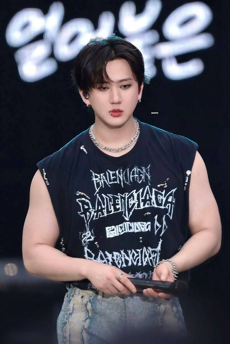 Behind-the-scenes cut of Changbin (Stray Kids)