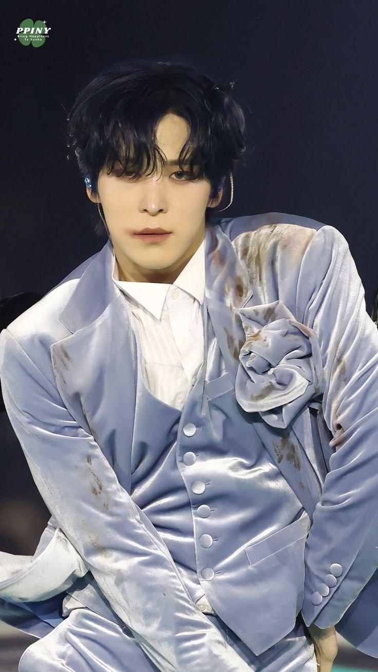 The most beloved wallpaper among Yunho (ATEEZ)'s fans