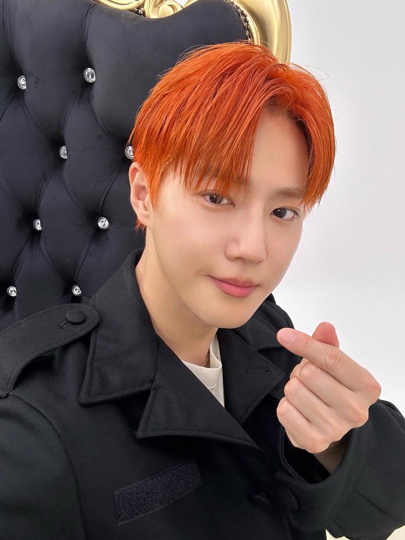 수호 (EXO)의 비하인드 컷