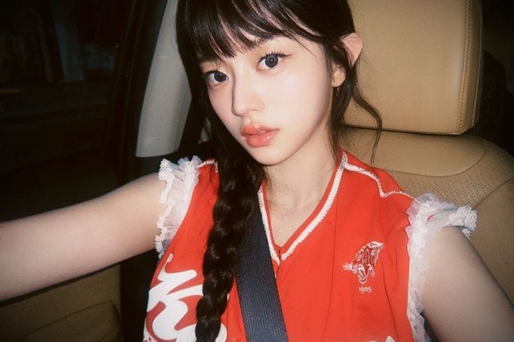 Recent activity shot of Minju (ILLIT)