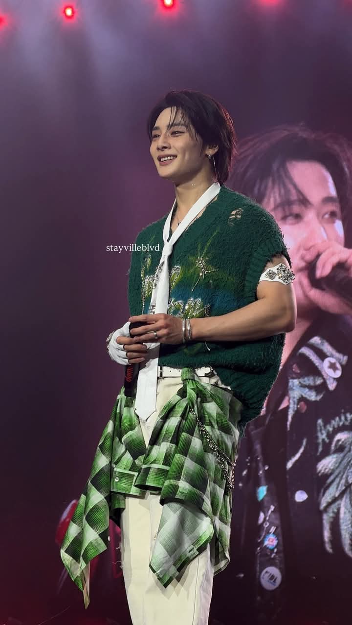 The most beloved wallpaper among I.N (Stray Kids)'s fans