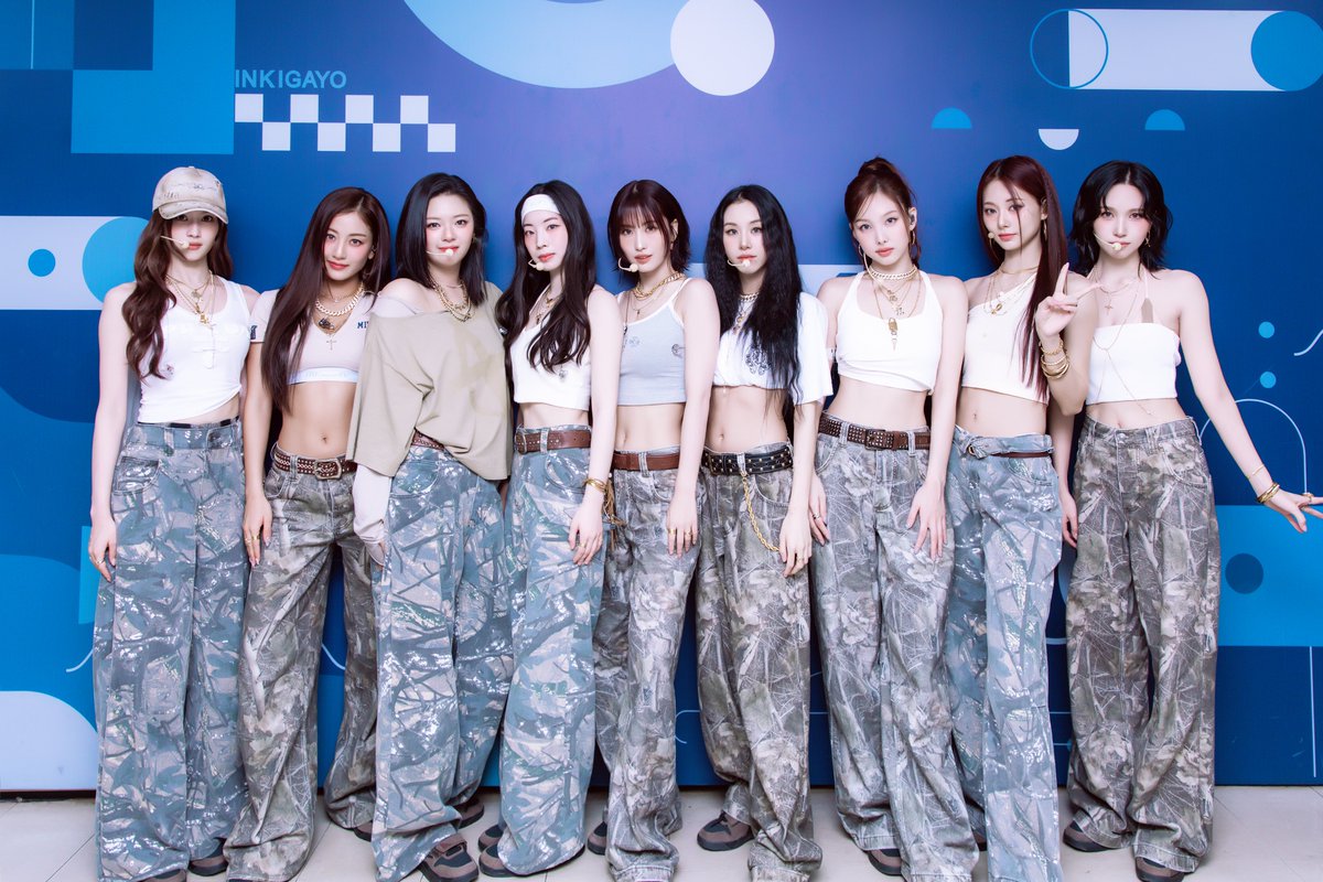 Momen yang diabadikan oleh penggemar TWICE
