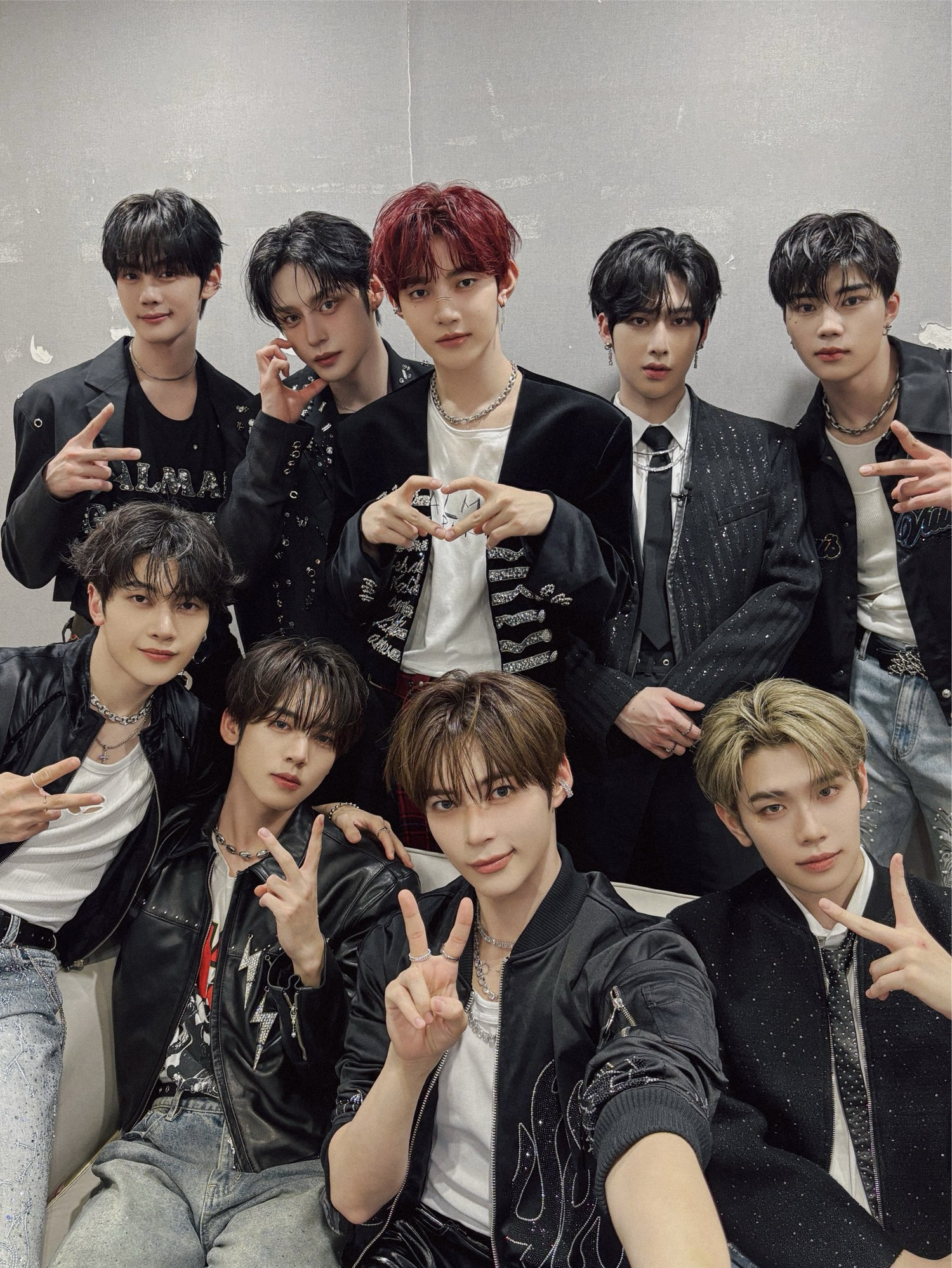 Behind-the-scenes cut of ZEROBASEONE