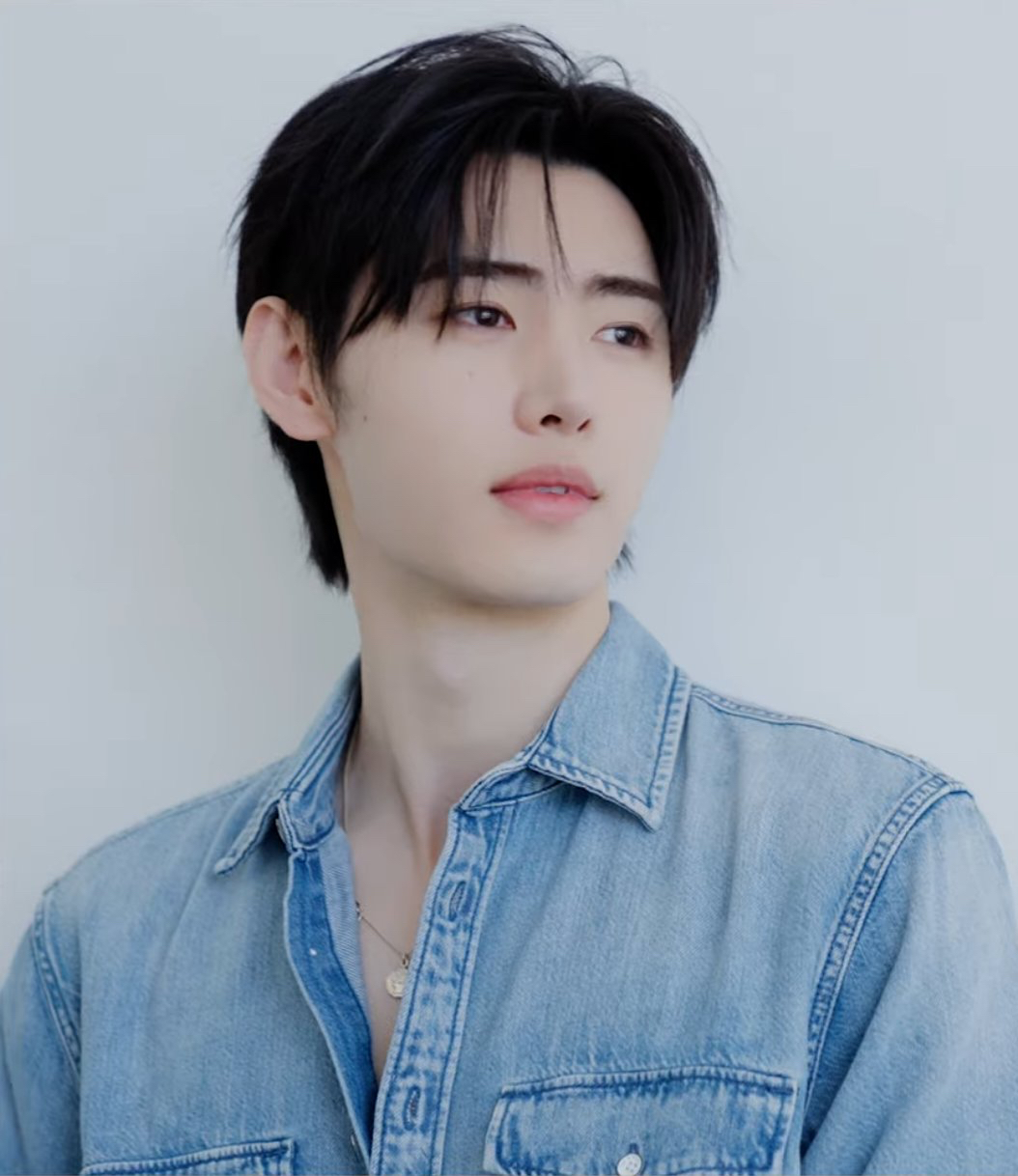 성훈 (ENHYPEN) 최근 활동샷