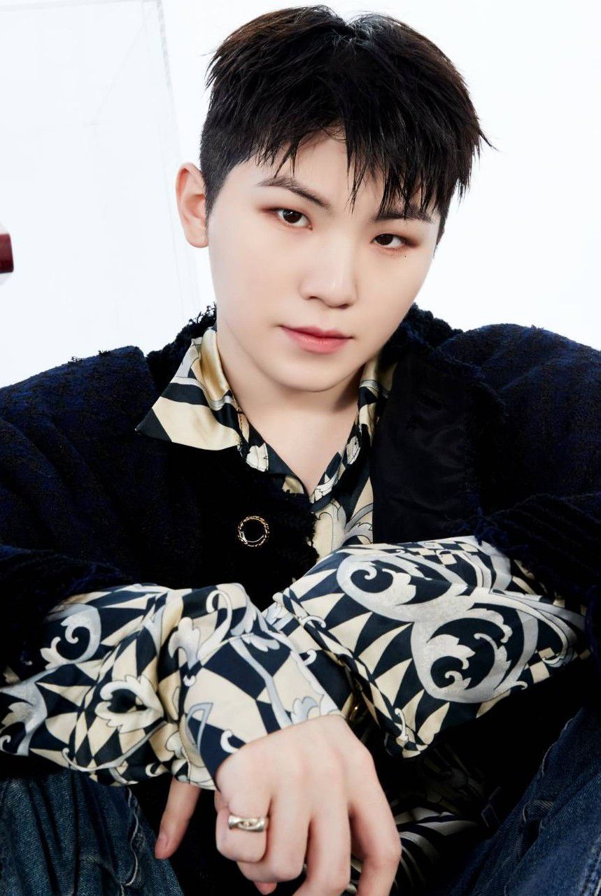 A moment captured by Woozi (SEVENTEEN)'s fan