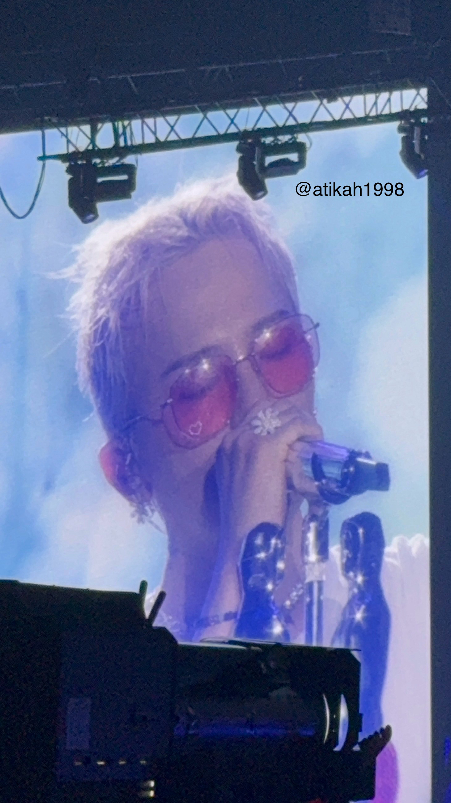 Fan-made special wallpaper for G-DRAGON (BIGBANG)