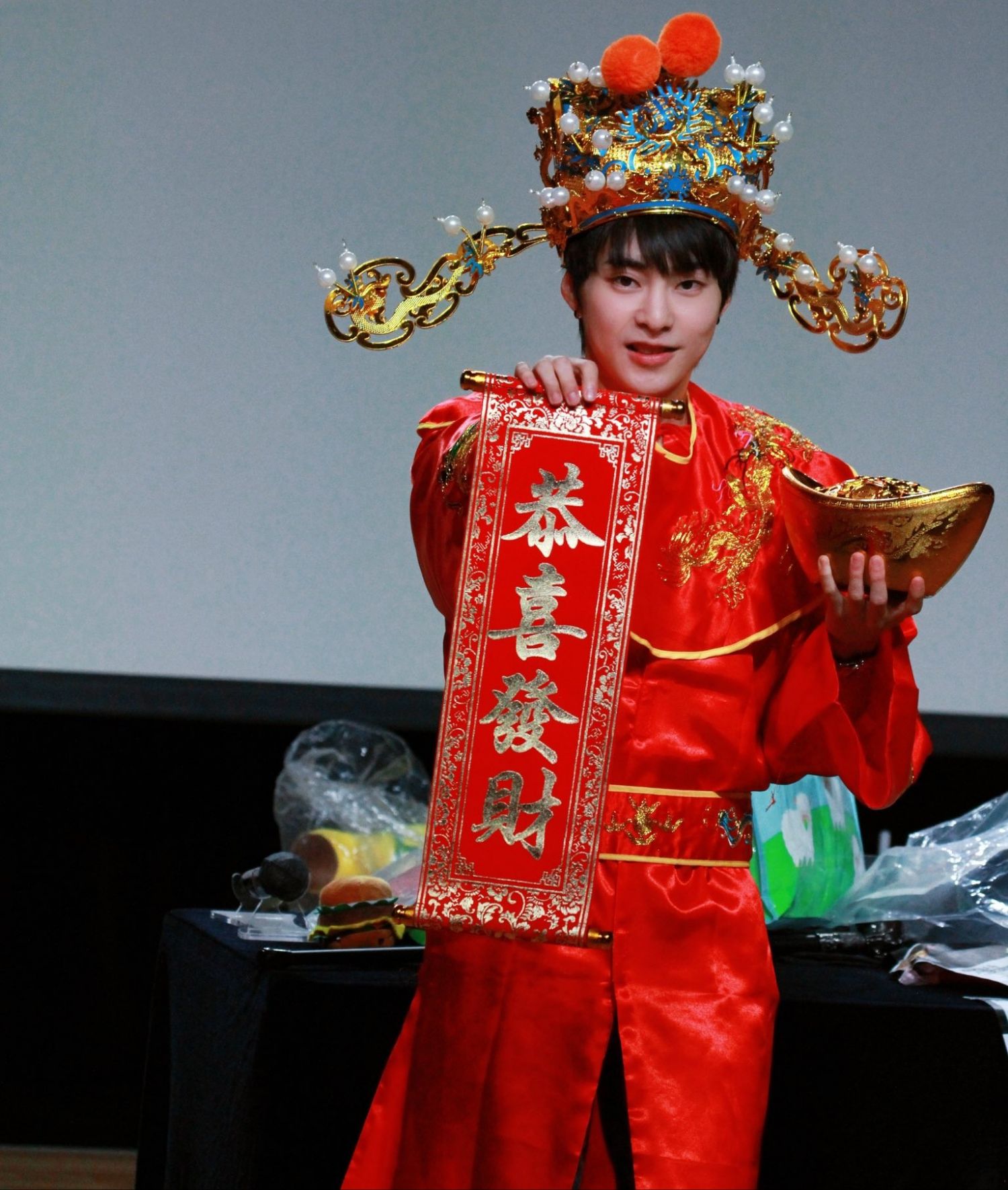 A moment captured by Xiumin (EXO)'s fan