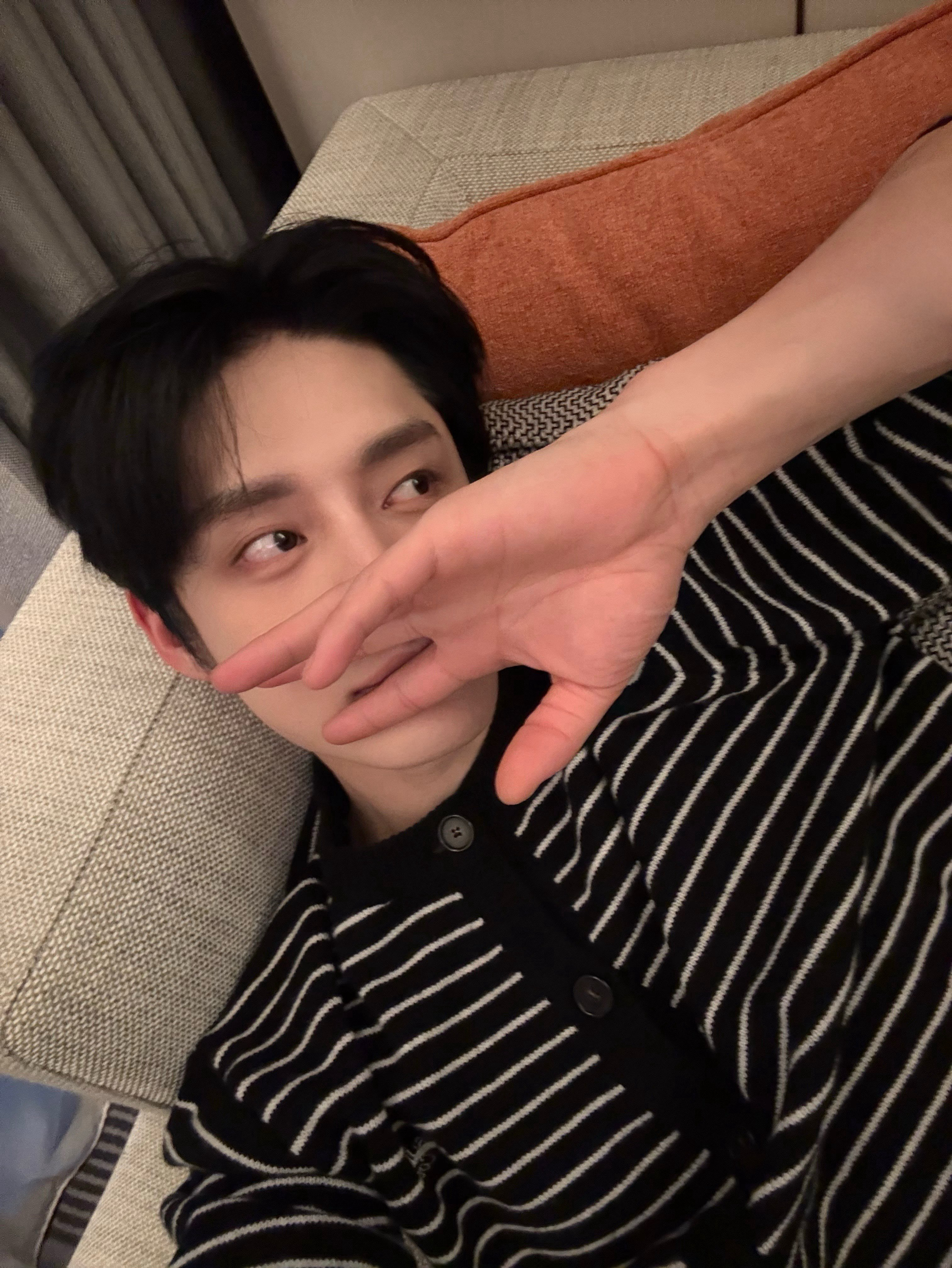 Recent activity shot of Kim Jiwoong (ZEROBASEONE)