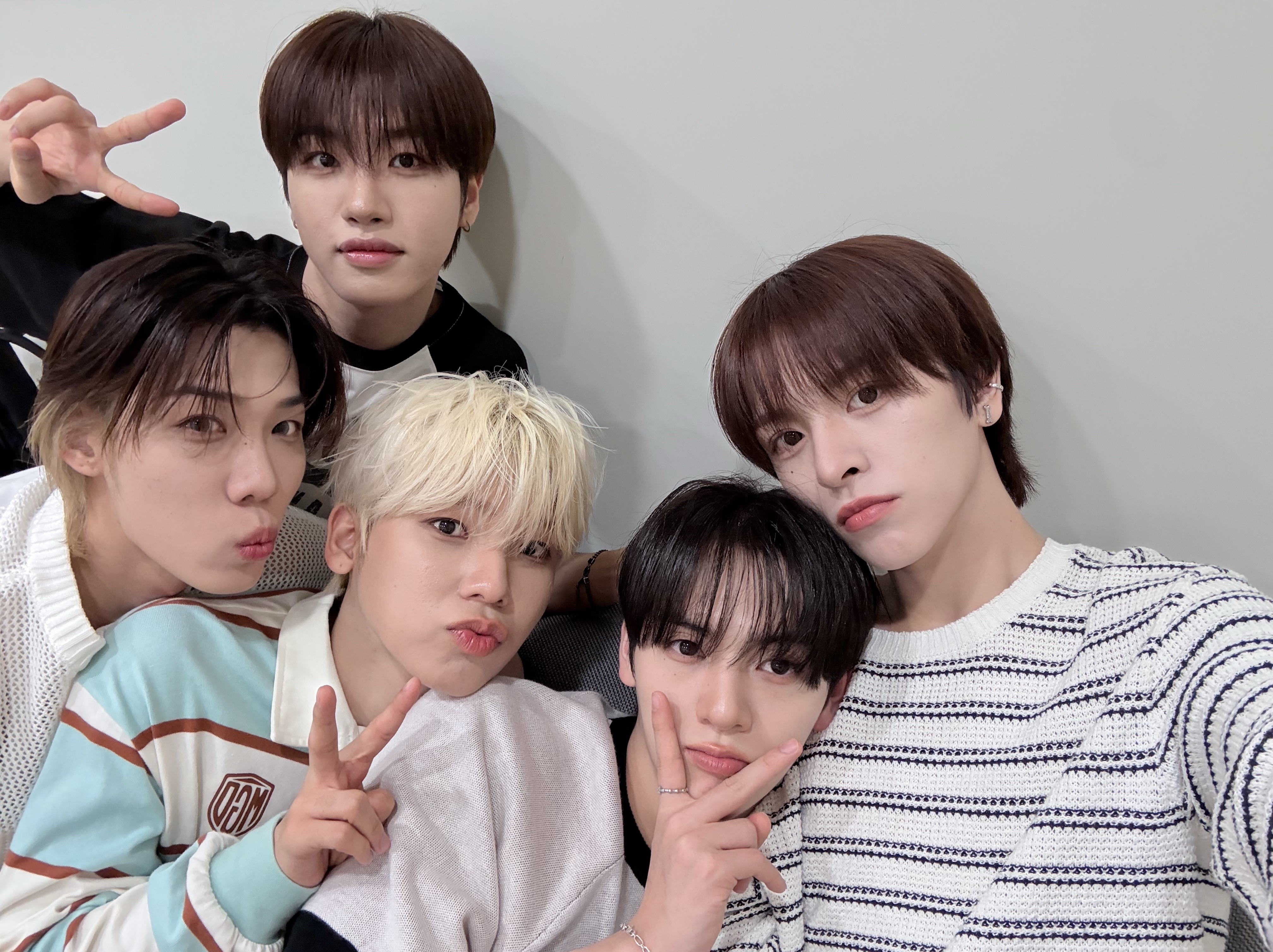 Momen yang diabadikan oleh penggemar Huiwon (n.SSign)