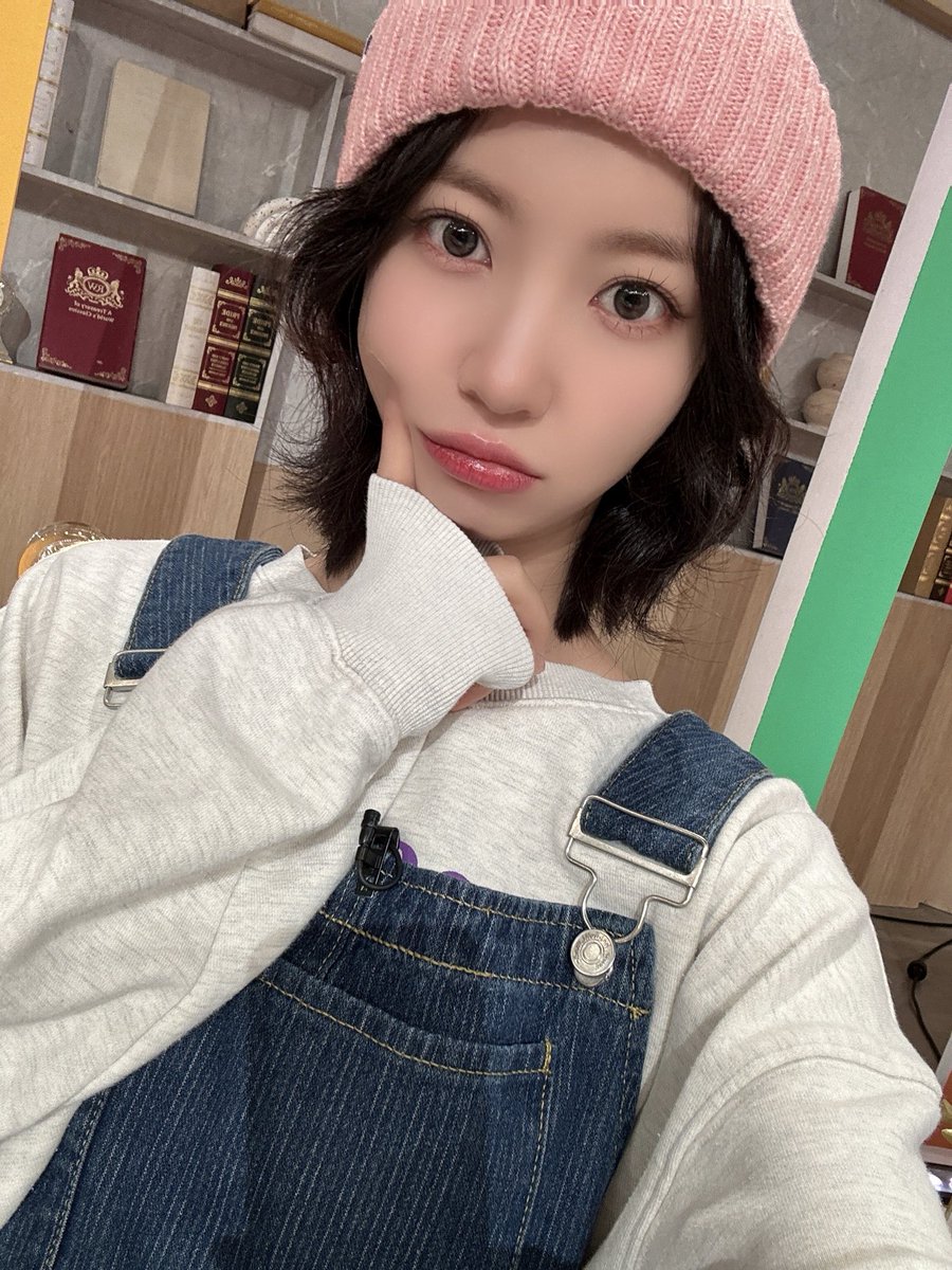 Behind-the-scenes cut of OH MY GIRL