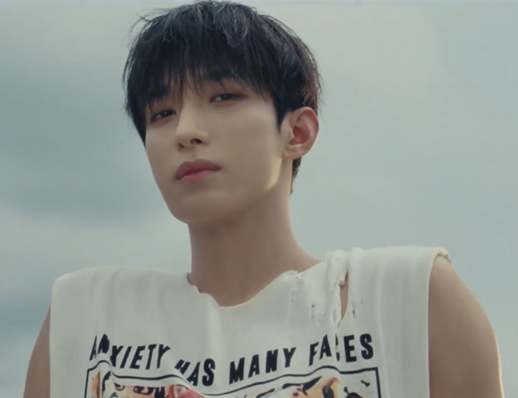Behind-the-scenes cut of DK (SEVENTEEN)