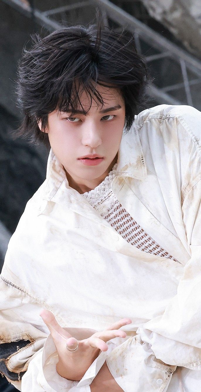 Latest photo of Taki (&TEAM)