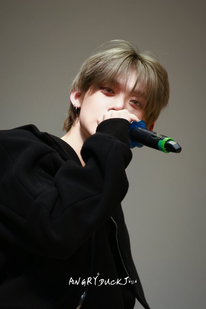 Momen yang diabadikan oleh penggemar Yeonjun (TOMORROW X TOGETHER)