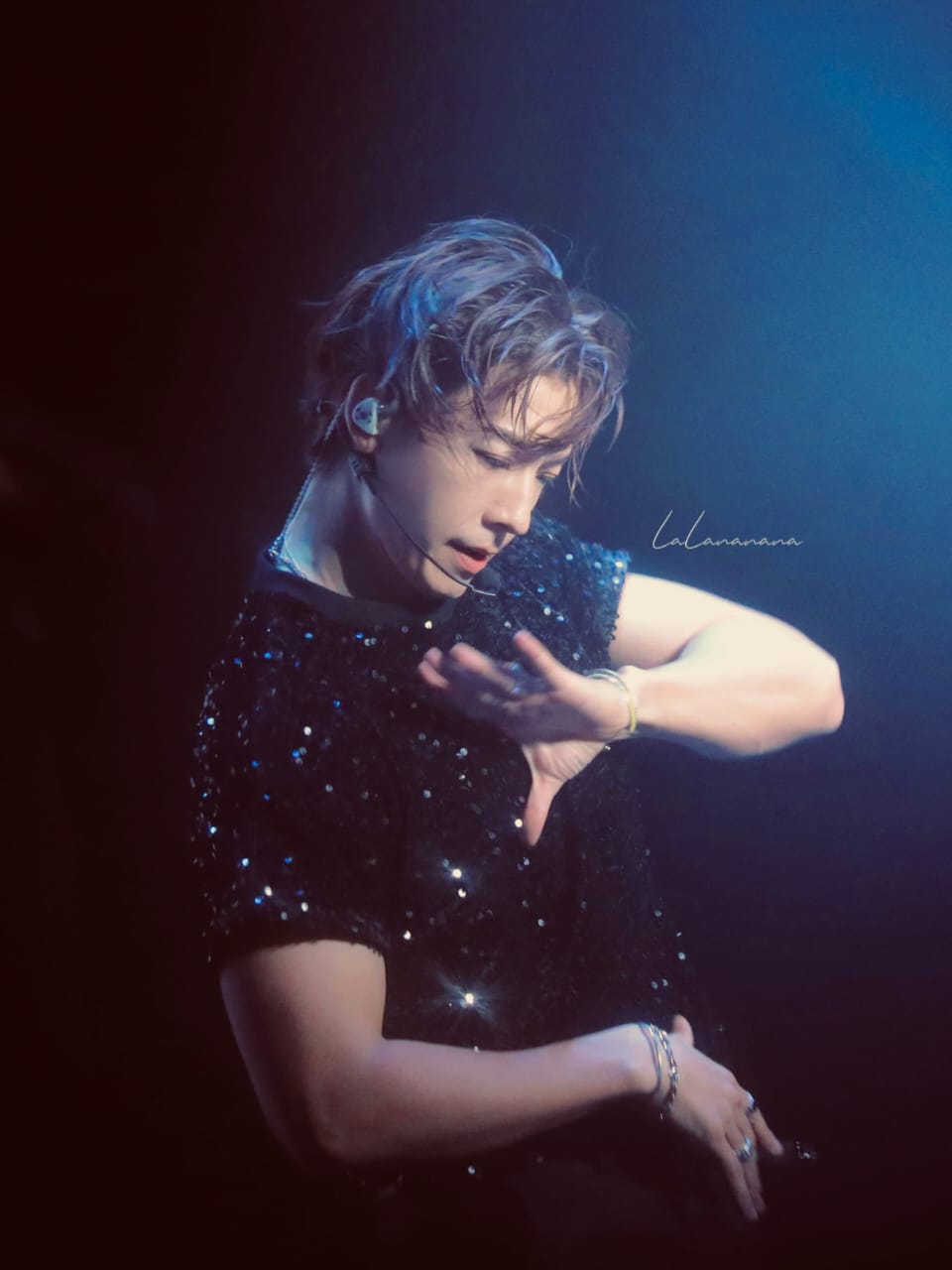 东海 (Super Junior)粉丝拍下的瞬间