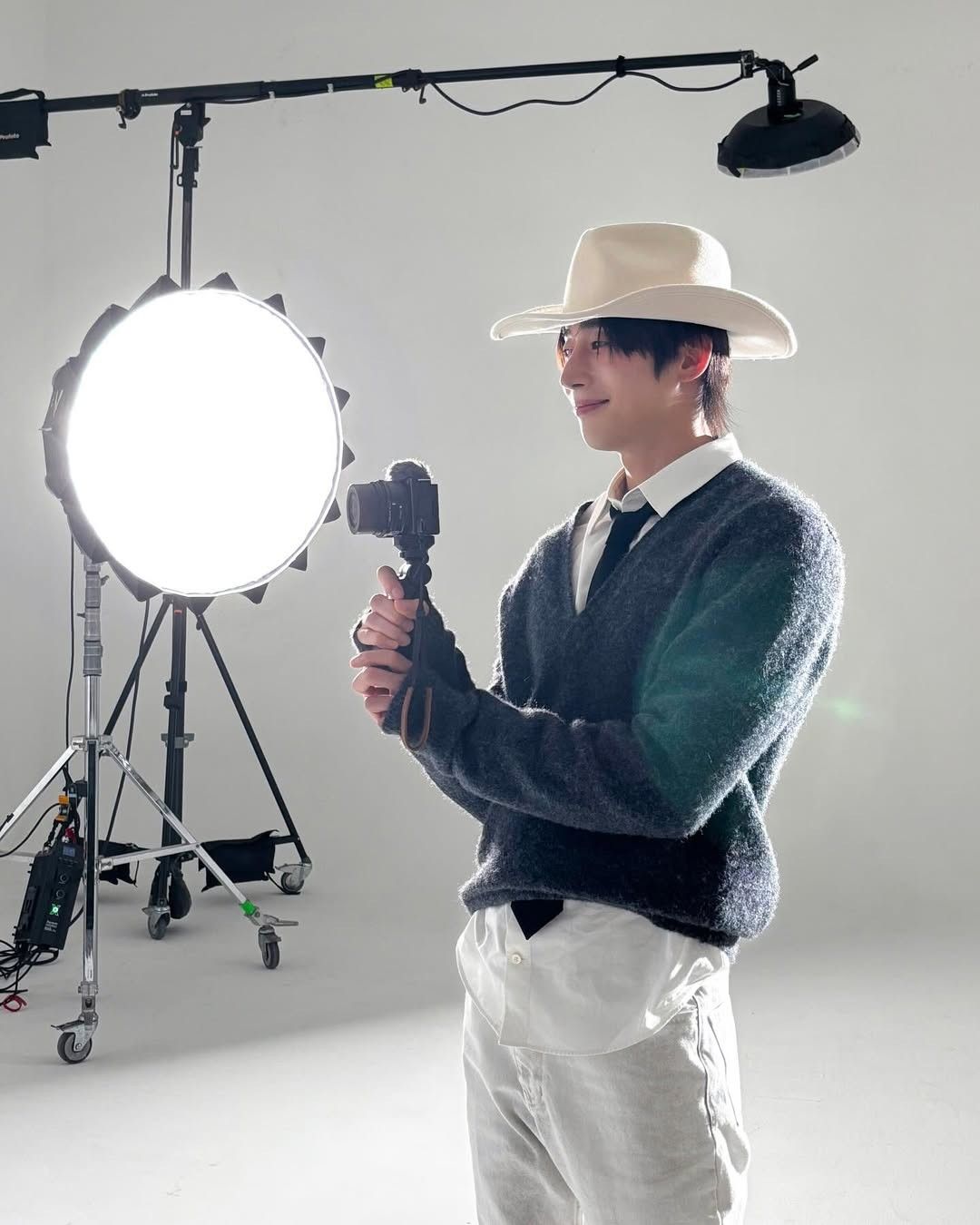 Recent activity shot of Han Seungwoo