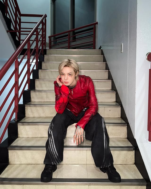 Latest photo of K (&TEAM)