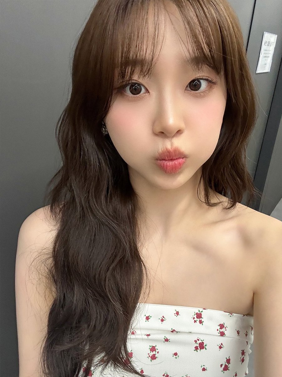 Recent activity shot of Chuu