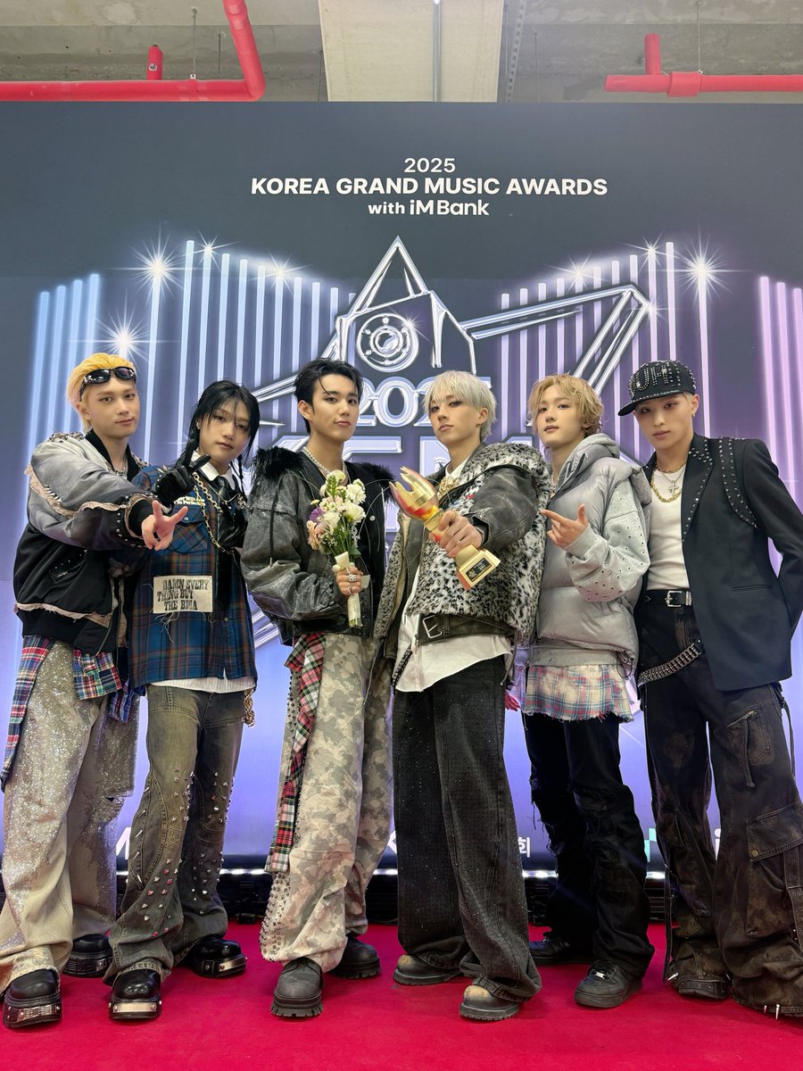 Behind-the-scenes cut of P1Harmony